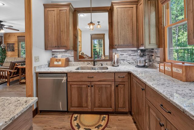 104 Hideaway Overlook, Copperhill, TN 37317