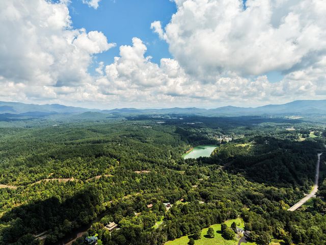 104 Hideaway Overlook, Copperhill, TN 37317