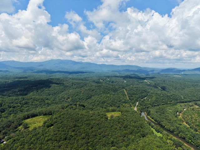 104 Hideaway Overlook, Copperhill, TN 37317