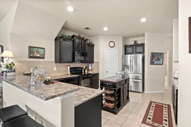 107 Holly Street, Waxahachie, TX 75165