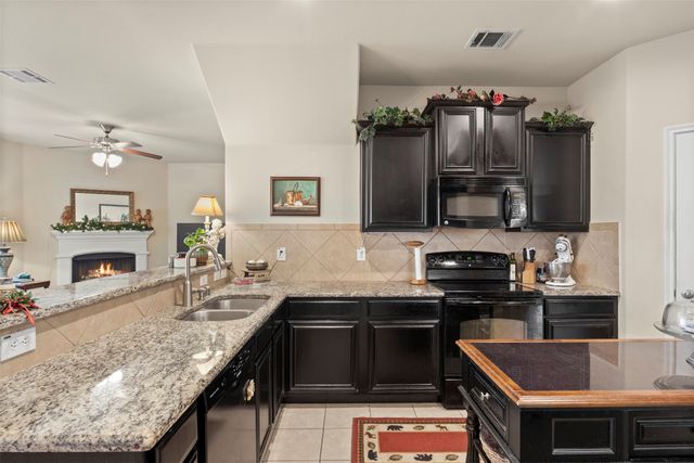 107 Holly Street, Waxahachie, TX 75165