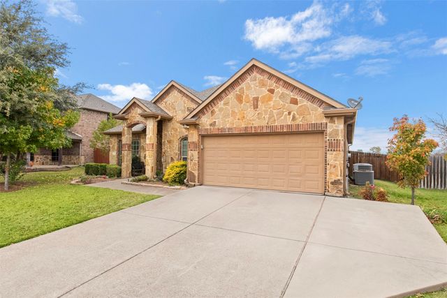 107 Holly Street, Waxahachie, TX 75165