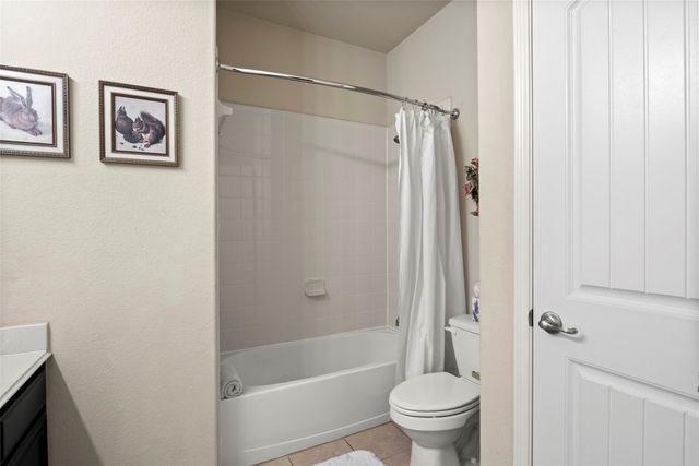 107 Holly Street, Waxahachie, TX 75165