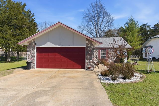165 Eagle Drive, Forsyth, MO 65653