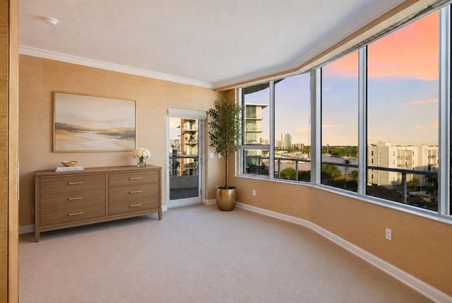 136 GOLDEN GATE POINT 602, Sarasota, FL 34236