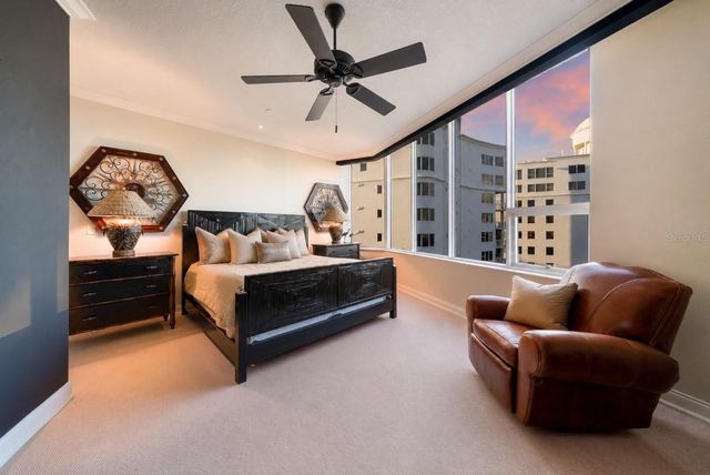 136 GOLDEN GATE POINT 602, Sarasota, FL 34236