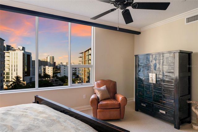 136 GOLDEN GATE POINT 602, Sarasota, FL 34236