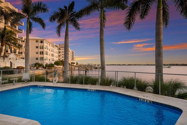 136 GOLDEN GATE POINT 602, Sarasota, FL 34236
