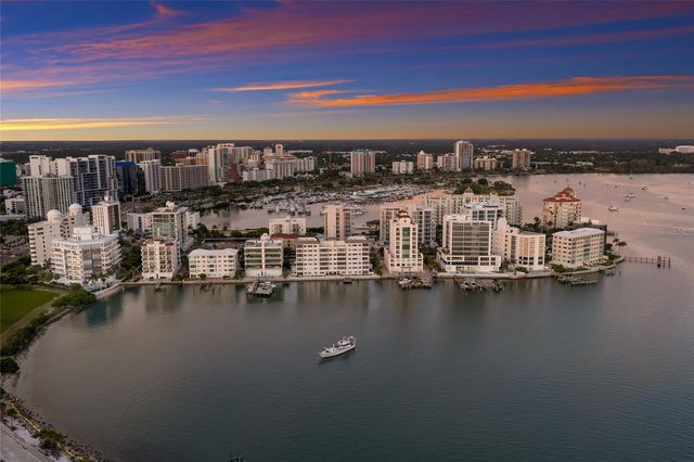 136 GOLDEN GATE POINT 602, Sarasota, FL 34236