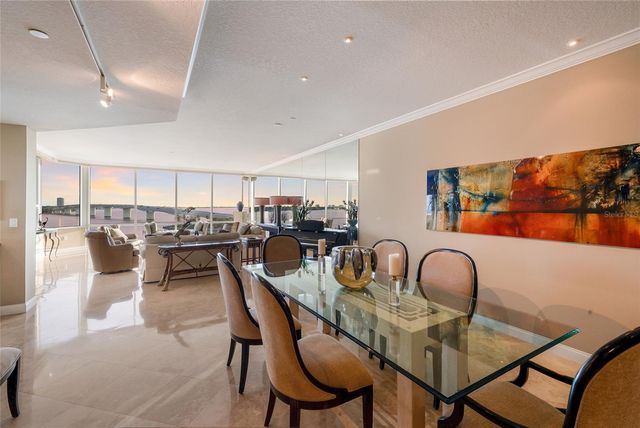136 GOLDEN GATE POINT 602, Sarasota, FL 34236