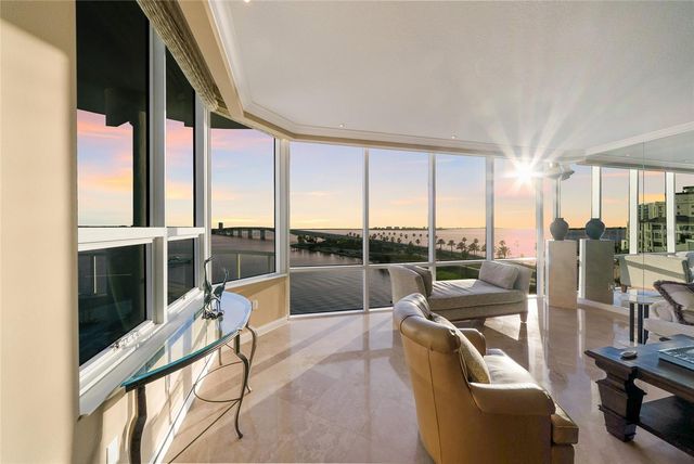 136 GOLDEN GATE POINT 602, Sarasota, FL 34236