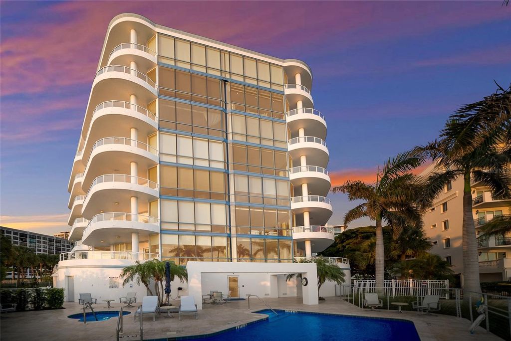 136 GOLDEN GATE POINT 602, Sarasota, FL 34236