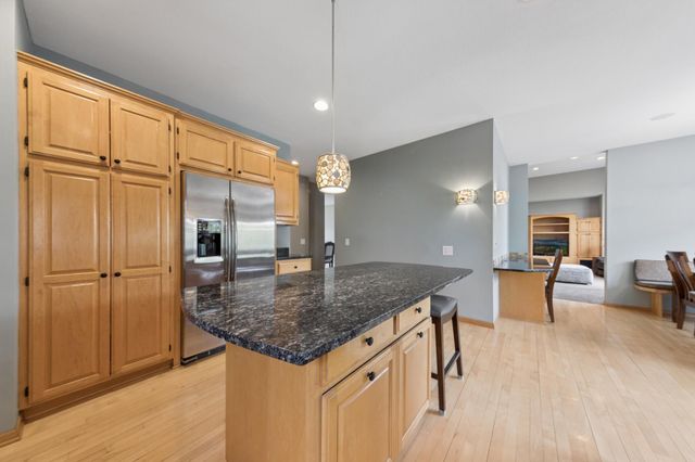 8126 Pristine Pine Trail, Eden Prairie, MN 55347