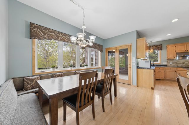 8126 Pristine Pine Trail, Eden Prairie, MN 55347