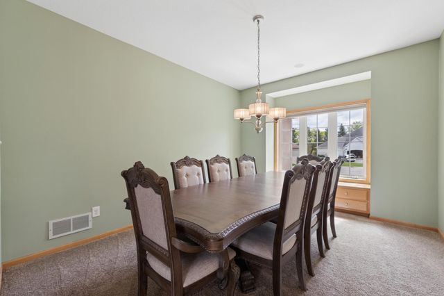 8126 Pristine Pine Trail, Eden Prairie, MN 55347