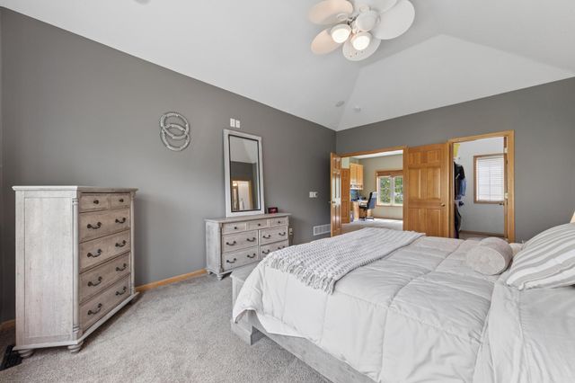 8126 Pristine Pine Trail, Eden Prairie, MN 55347