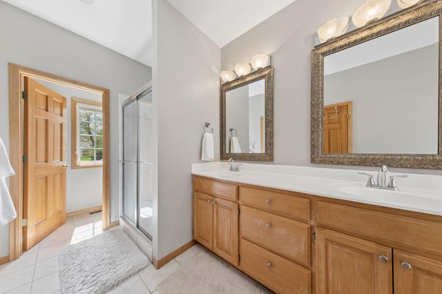 8126 Pristine Pine Trail, Eden Prairie, MN 55347