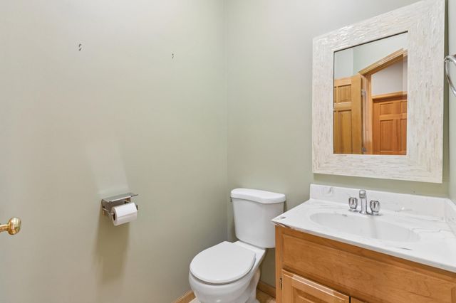 8126 Pristine Pine Trail, Eden Prairie, MN 55347