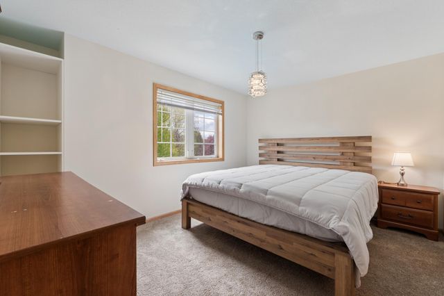8126 Pristine Pine Trail, Eden Prairie, MN 55347