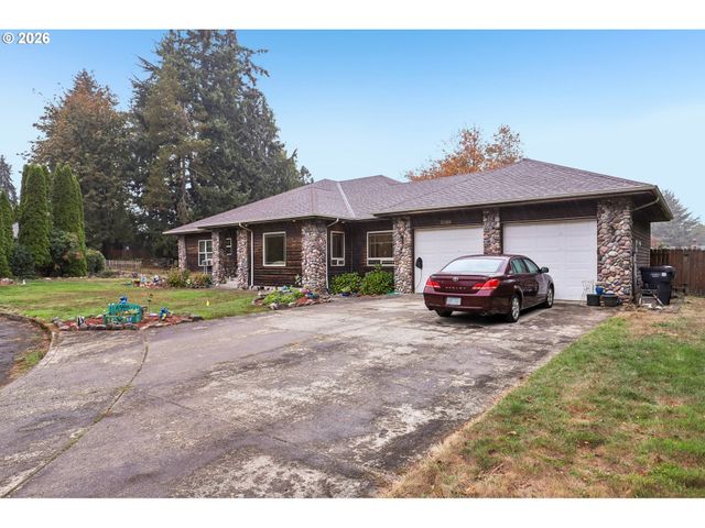 19301 SUNNYRIDGE Ct, Oregon City, OR 97045