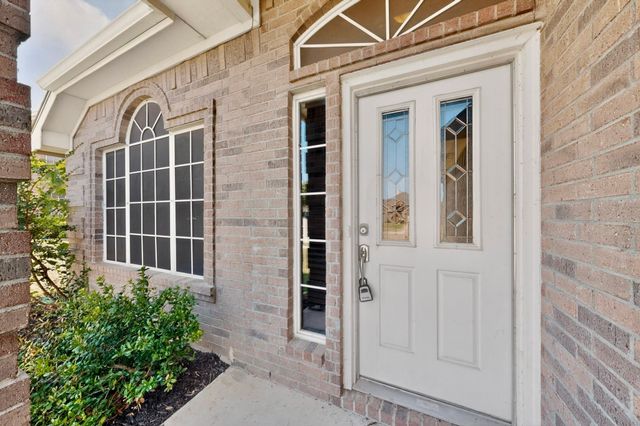 5720 Colorado Court, Haltom City, TX 76137