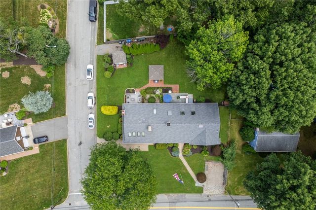 210 Wildflower Drive, Cranston, RI 02921