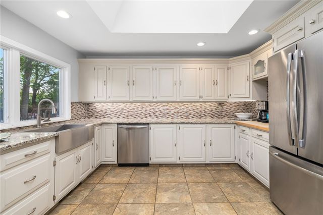 210 Wildflower Drive, Cranston, RI 02921