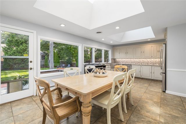 210 Wildflower Drive, Cranston, RI 02921