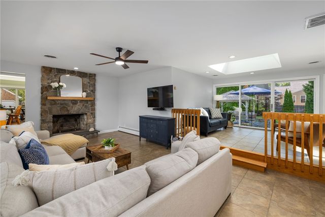 210 Wildflower Drive, Cranston, RI 02921