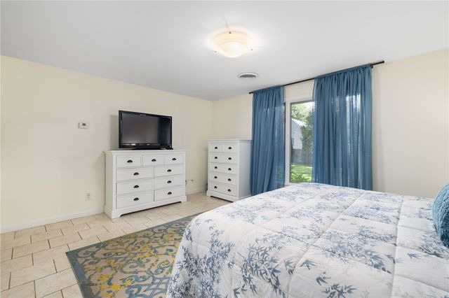210 Wildflower Drive, Cranston, RI 02921