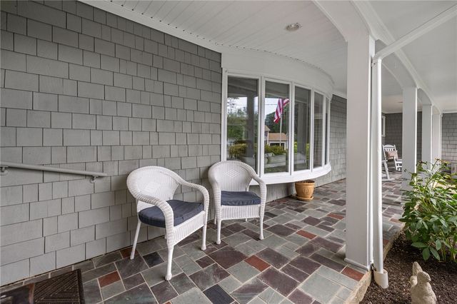 210 Wildflower Drive, Cranston, RI 02921