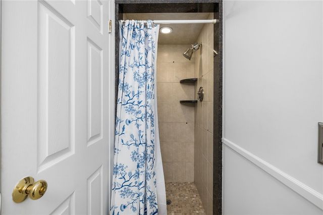 210 Wildflower Drive, Cranston, RI 02921