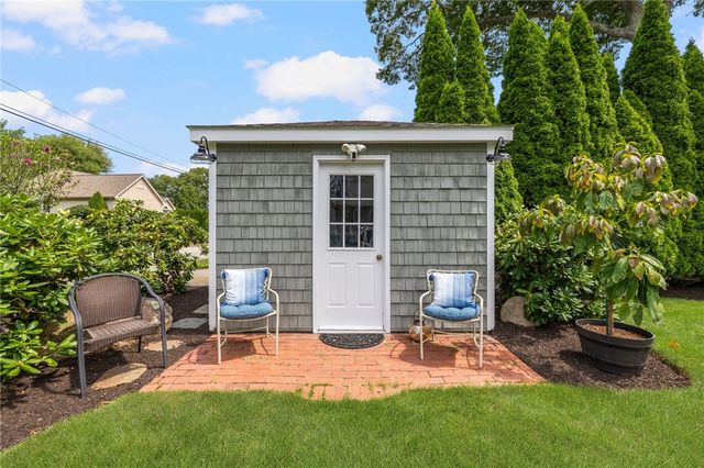 210 Wildflower Drive, Cranston, RI 02921