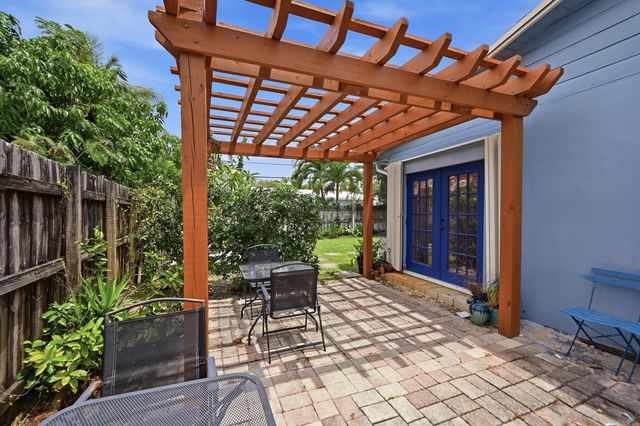 941 NE 23rd Court, Pompano Beach, FL 33064