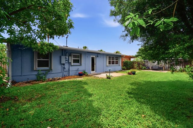941 NE 23rd Court, Pompano Beach, FL 33064