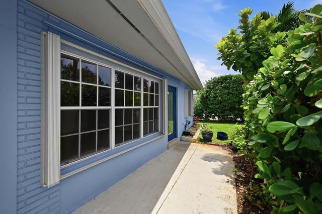 941 NE 23rd Court, Pompano Beach, FL 33064
