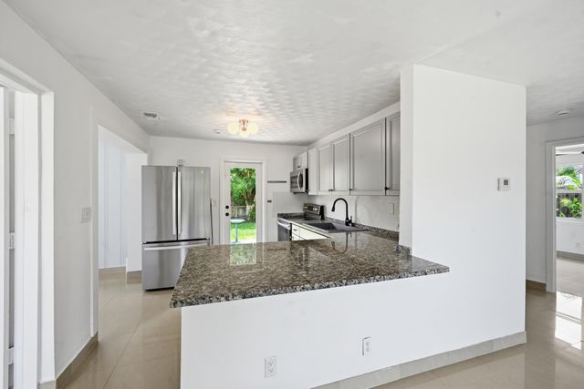 941 NE 23rd Court, Pompano Beach, FL 33064