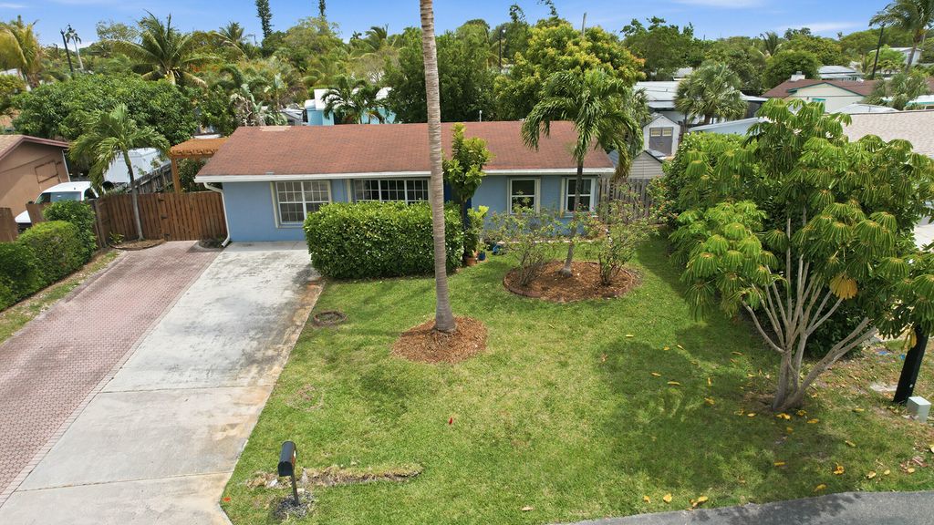 941 NE 23rd Court, Pompano Beach, FL 33064