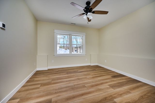 28 Cook Rd, Southampton, MA 01073