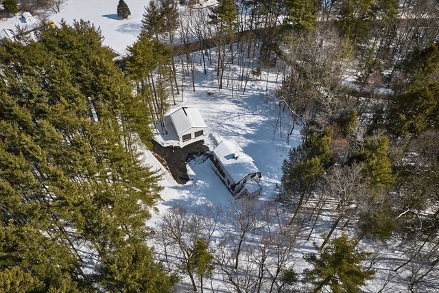 28 Cook Rd, Southampton, MA 01073