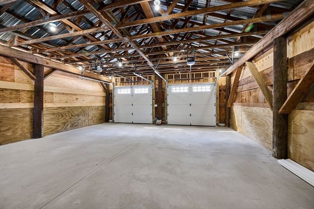 28 Cook Rd, Southampton, MA 01073