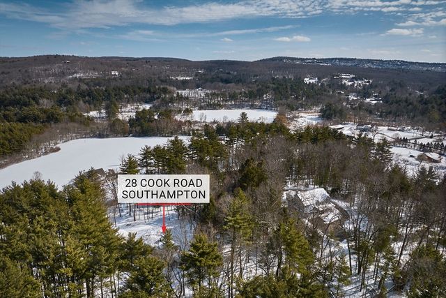 28 Cook Rd, Southampton, MA 01073