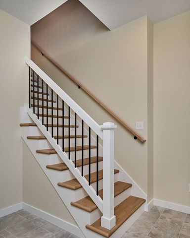 28 Cook Rd, Southampton, MA 01073