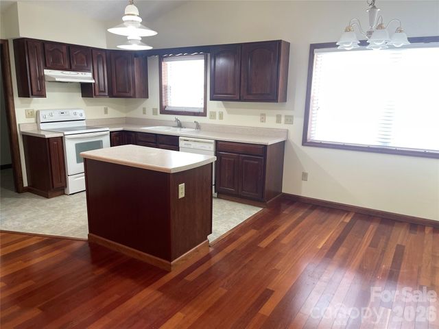 118 Whitewater Drive, Maggie Valley, NC 28751