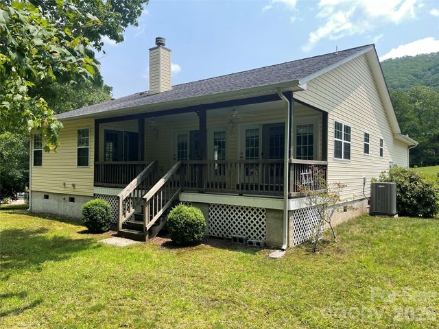 118 Whitewater Drive, Maggie Valley, NC 28751