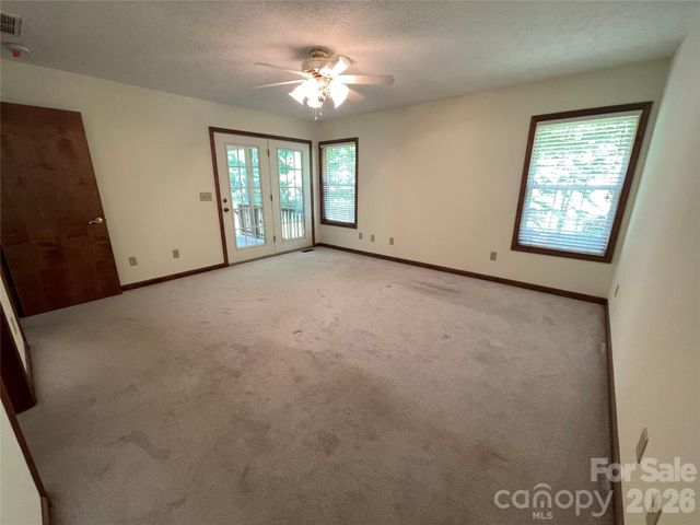 118 Whitewater Drive, Maggie Valley, NC 28751