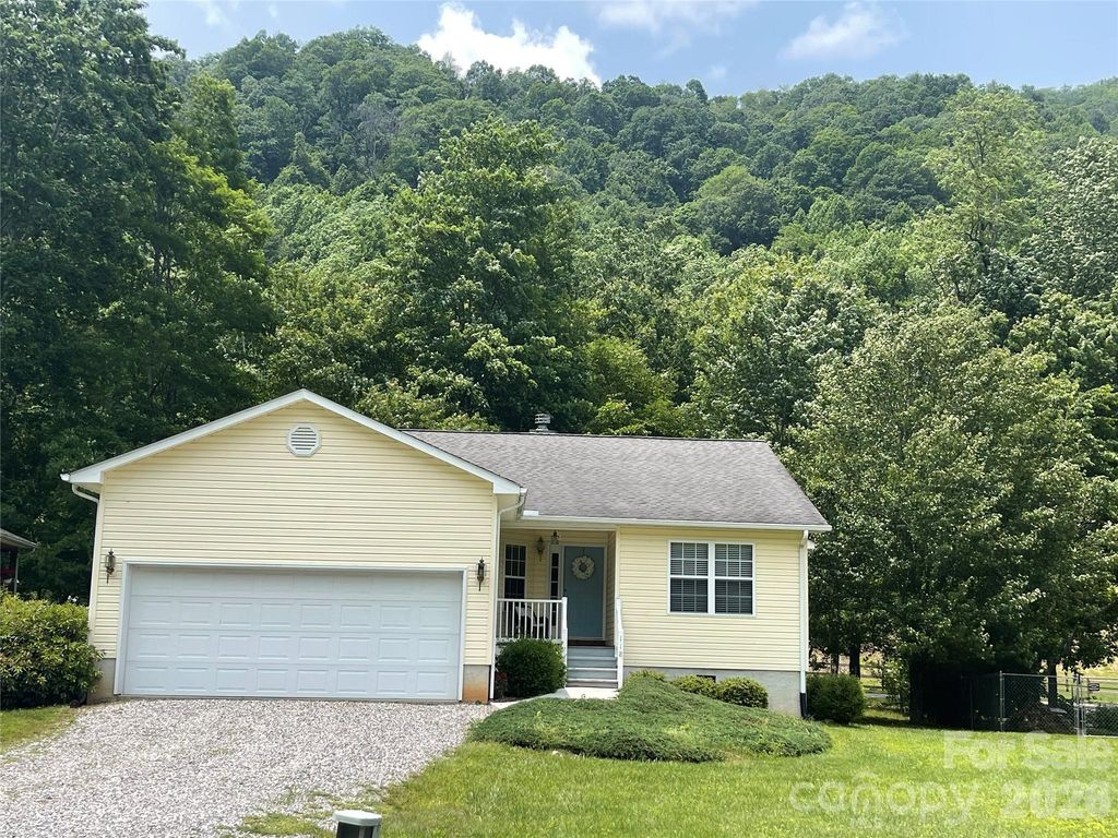 118 Whitewater Drive, Maggie Valley, NC 28751