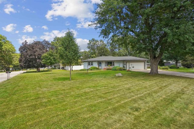 3236 Midway Drive, Waterloo, IA 50701