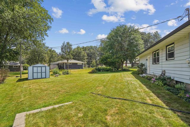 3236 Midway Drive, Waterloo, IA 50701