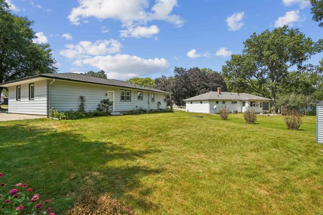 3236 Midway Drive, Waterloo, IA 50701